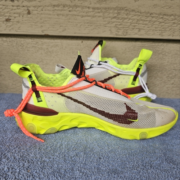 nike react ispa volt